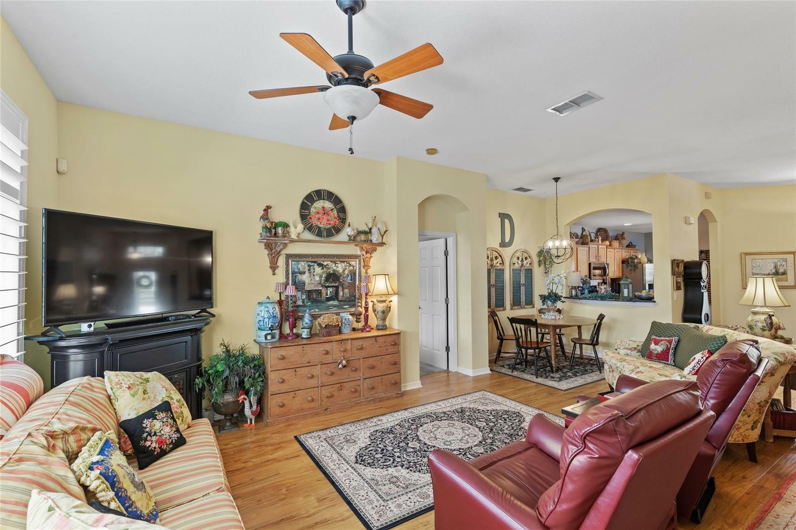 Property Photo:  8042 Saint James Way  FL 32757 