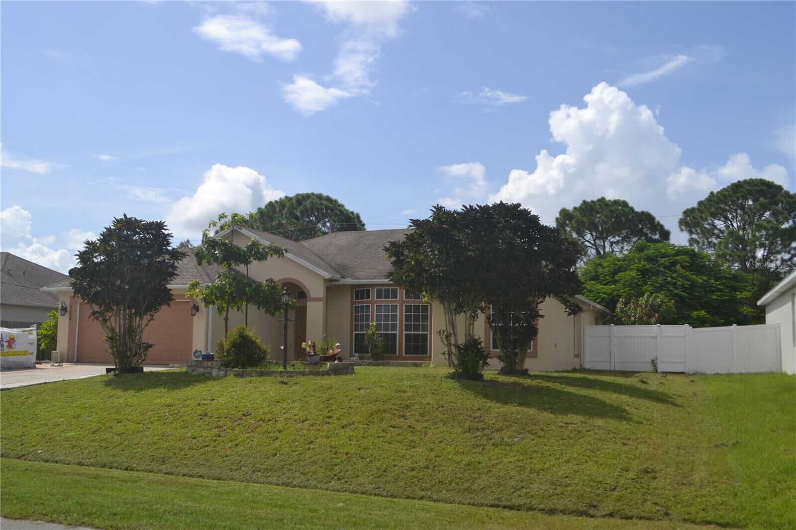 Property Photo:  1174 SW Calmar Avenue  FL 34953 