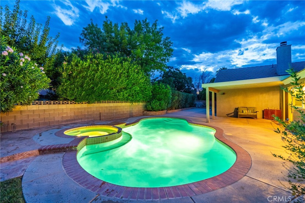 Property Photo: 2615 Ryans Place CA 93536