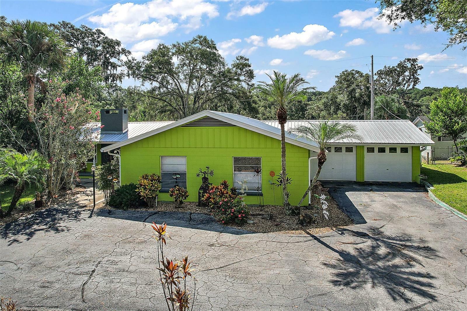 Property Photo:  2314 Overlook Drive  FL 32757 