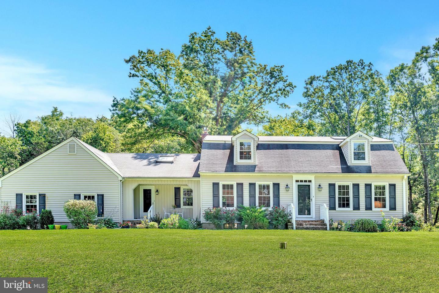 Property Photo: 13 Cleveland Road W NJ 08540