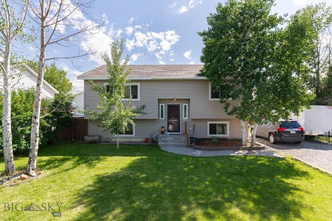 Property Photo: 706 W Park Avenue MT 59714