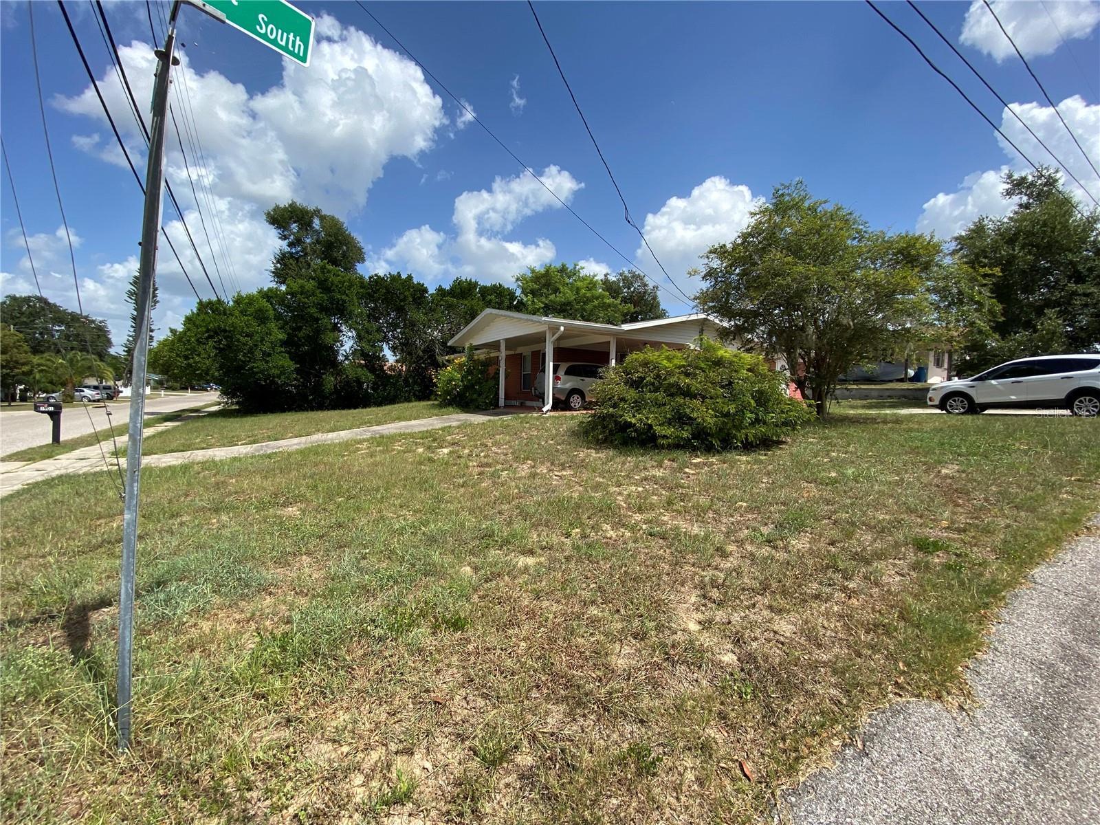 Property Photo: 1501 Robinson Drive FL 33844