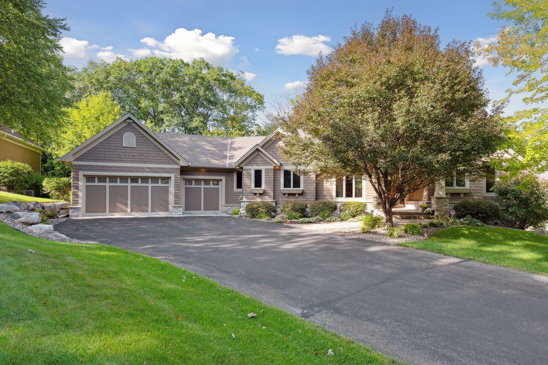 Property Photo: 6065 High Pointe Road MN 55331