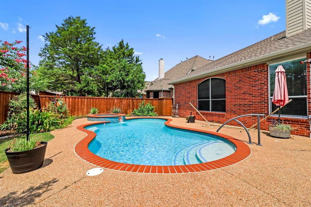 Property Photo:  2717 Meadow Wood Drive  TX 75022 