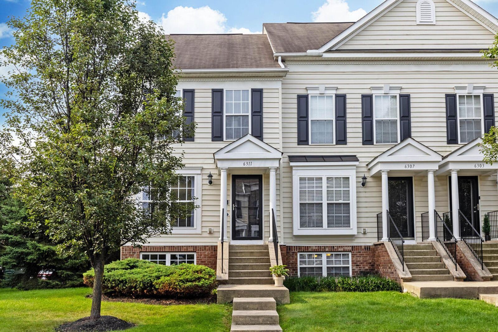 Property Photo:  6311 Hares Ear Drive  OH 43230 