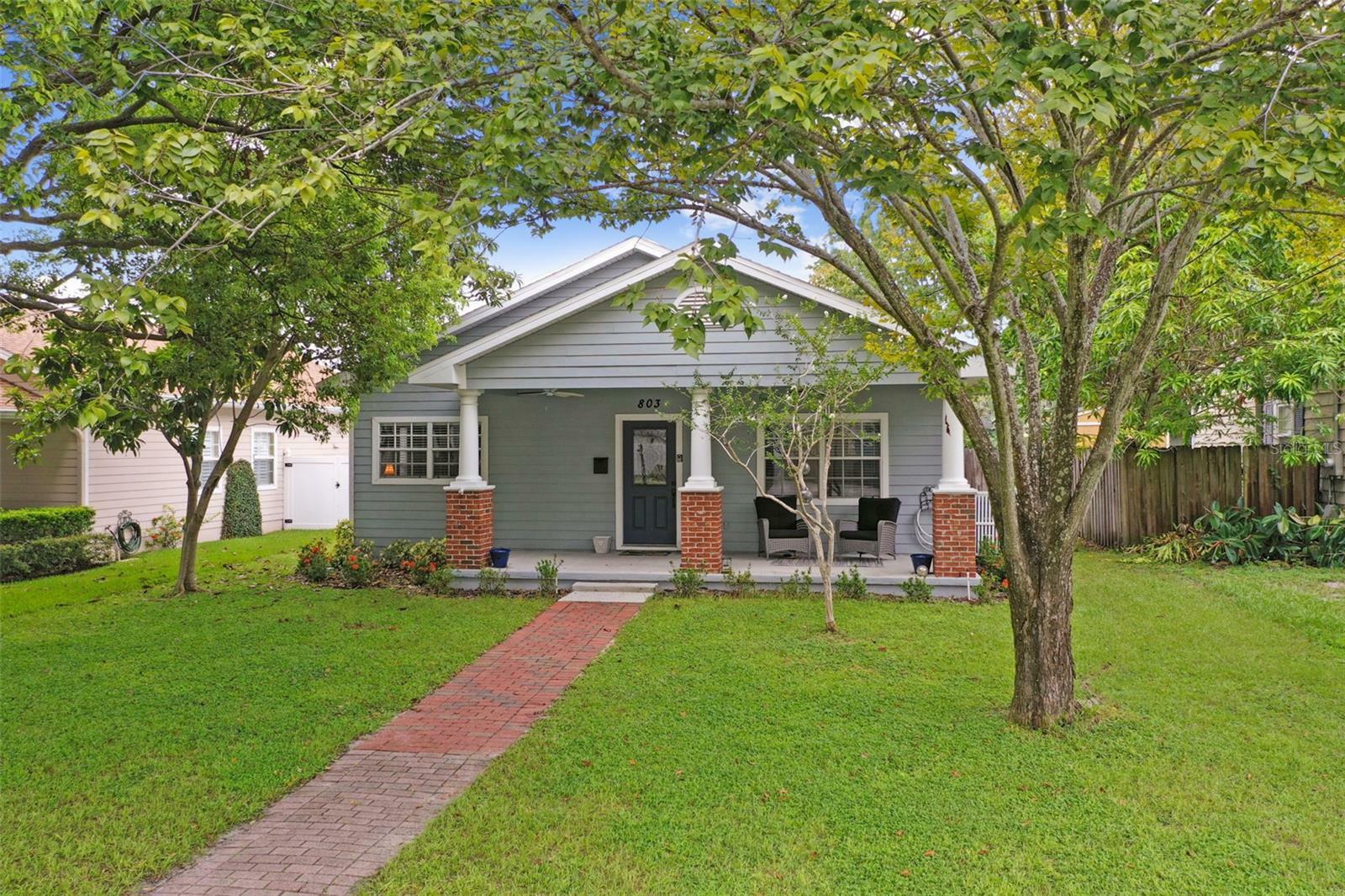 Property Photo:  803 W Alfred Street  FL 33603 