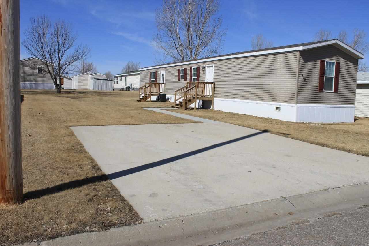 Property Photo:  406 31st Ave #410 SE  ND 58701 