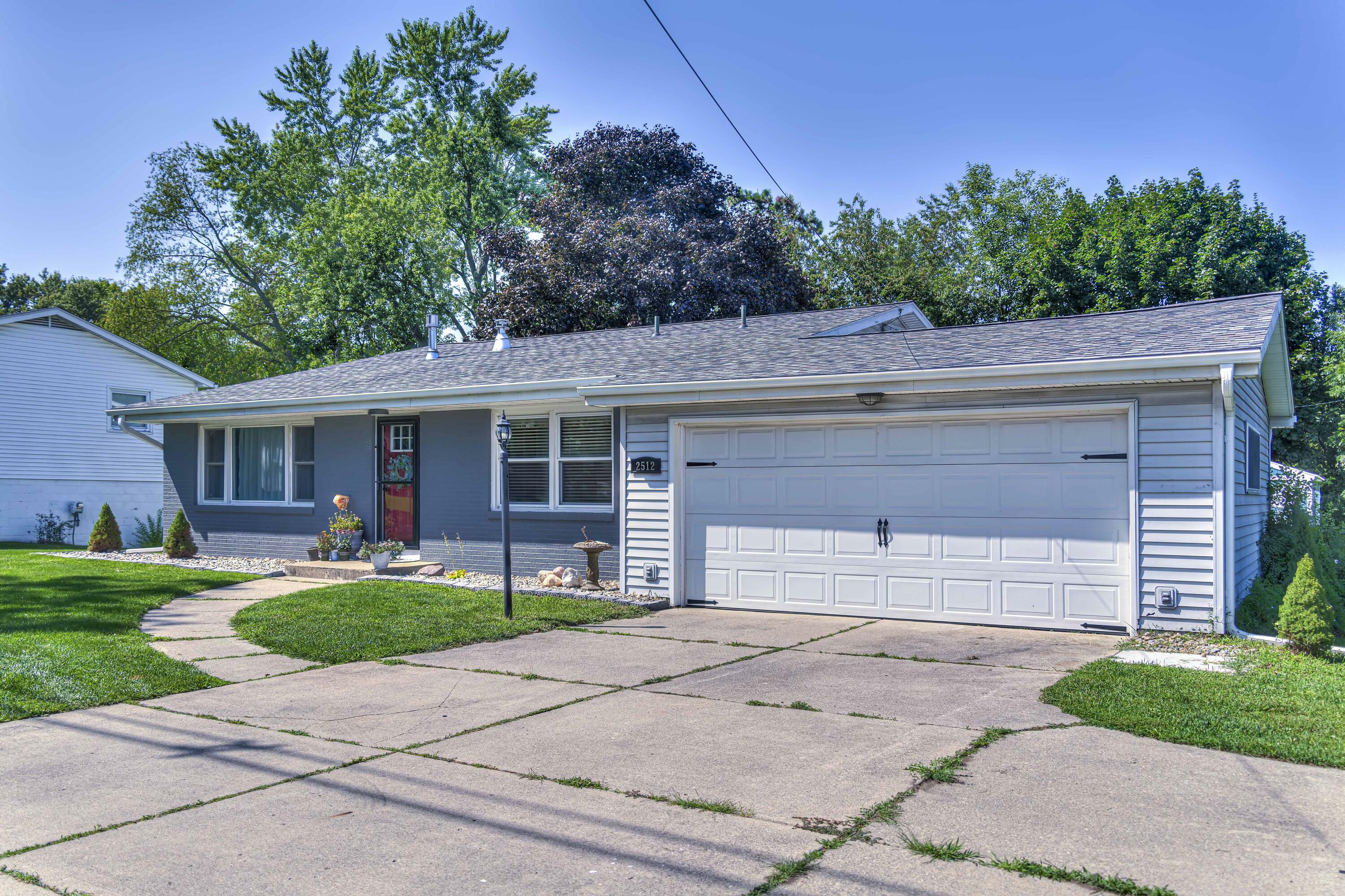 Property Photo:  2512 McCain Road  MI 49203 