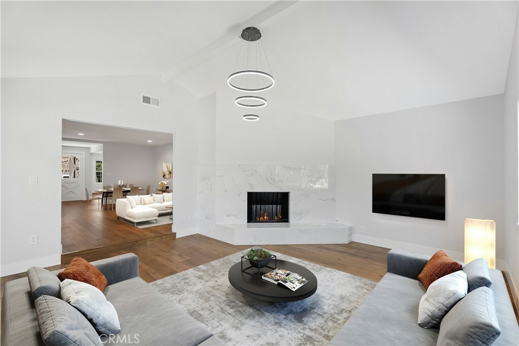 Property Photo: 1005 E Grove Avenue CA 92865