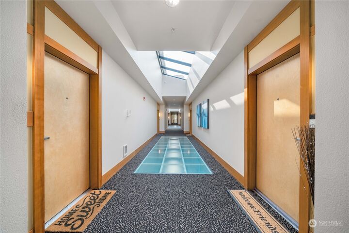 Home for sale in Puyallup 210 W Pioneer Avenue 311, Puyallup, WA 98371