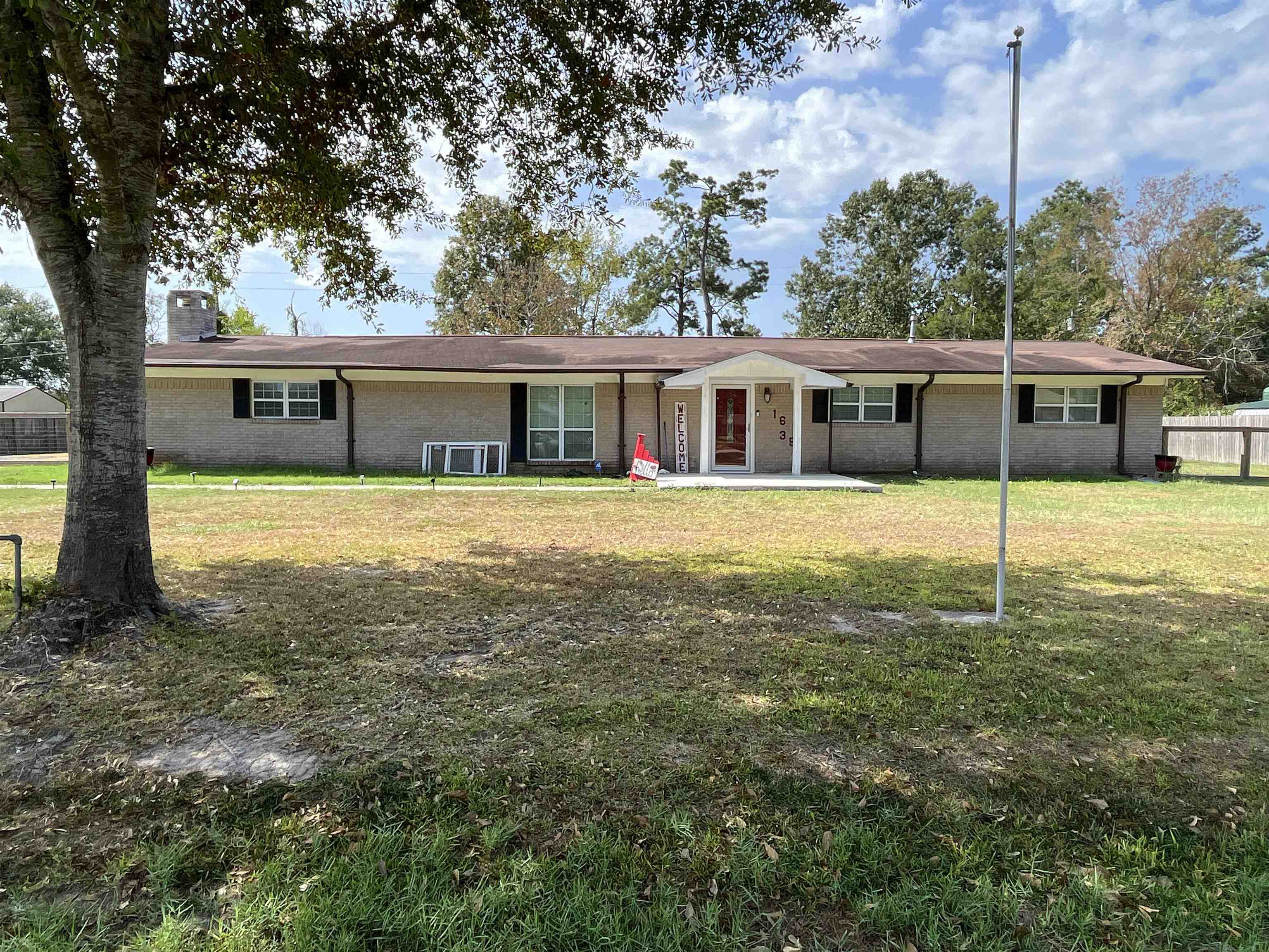 Property Photo: 1635 Bassett St. TX 77632