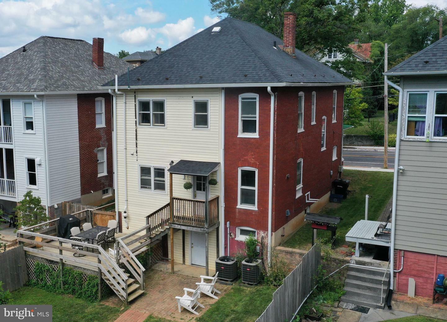 Property Photo: 444 N Braddock Street VA 22601