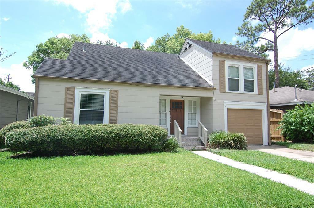 Property Photo: 3807 Rice Boulevard TX 77005