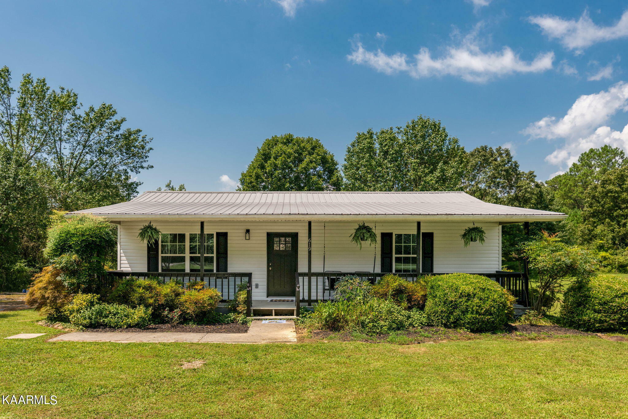 Property Photo:  619 Huff Bend Lane  TN 37880 