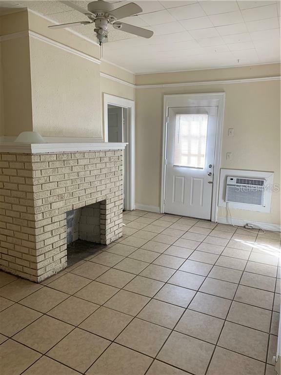 Property Photo: 833 11th Street N FL 33705