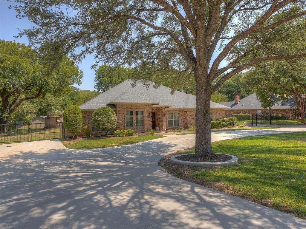 Property Photo:  4216 Cheshire Drive  TX 76034 