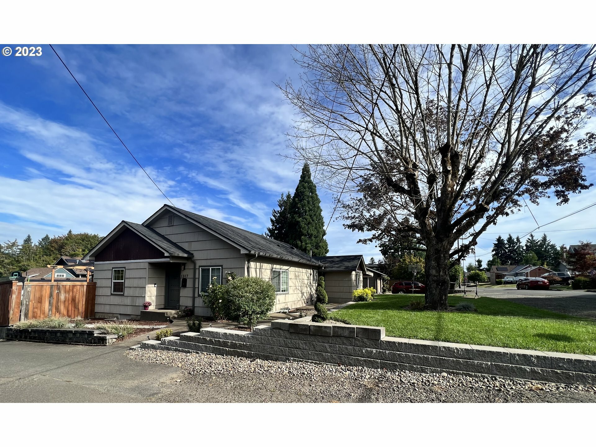 1317 15th St  Oregon City OR 97045 photo