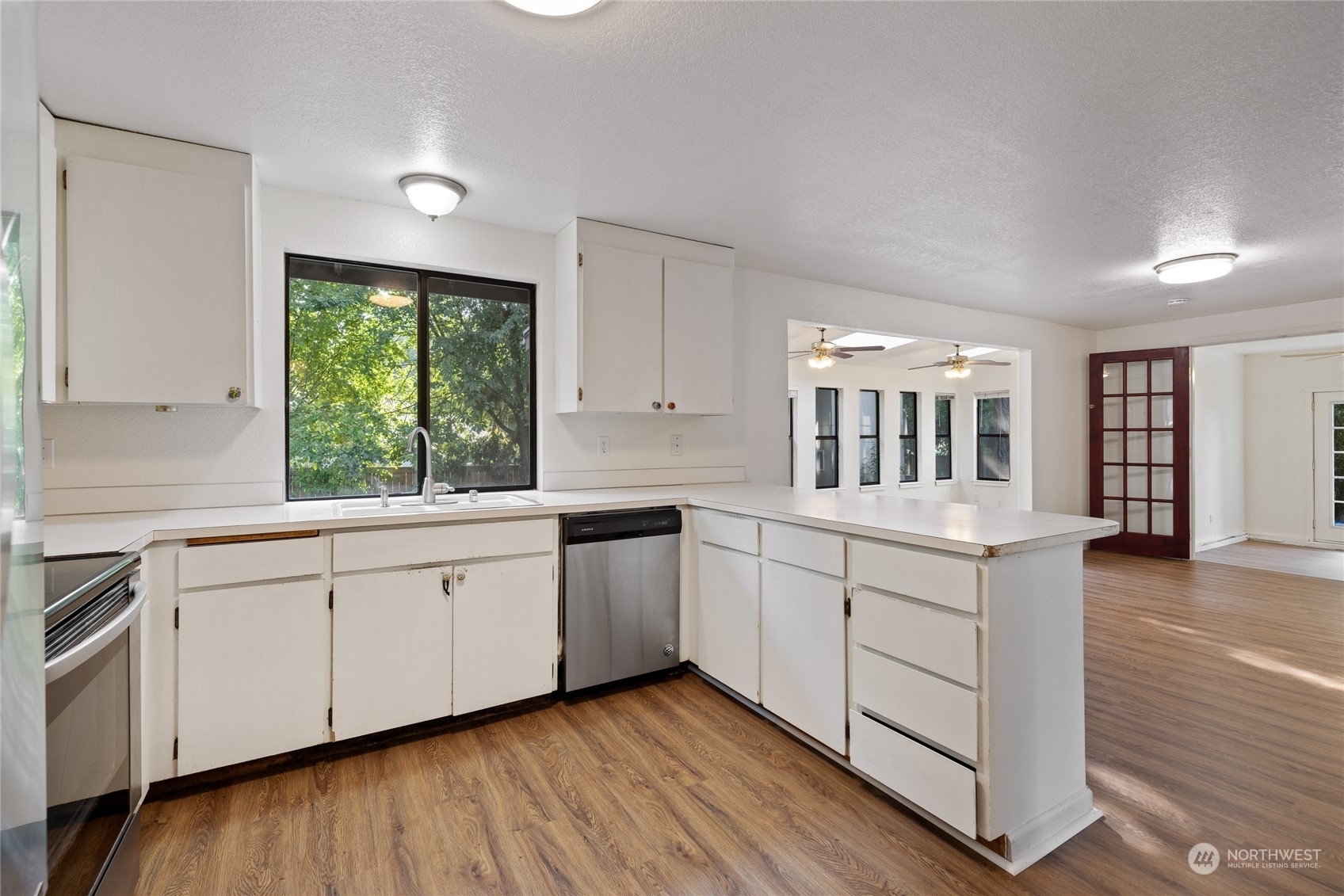 Property Photo: 15705 88th Avenue E WA 98375