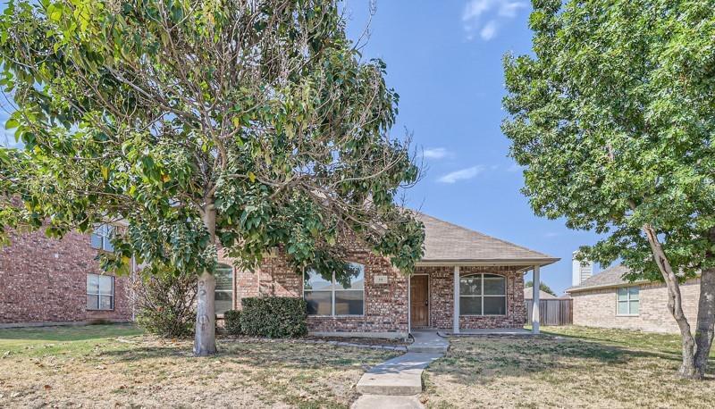 Property Photo: 111 Rockbrook Drive TX 75098