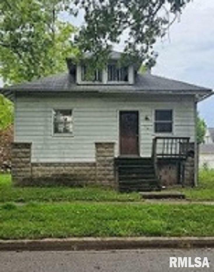 Property Photo: 314 S Perrine Street IL 62801