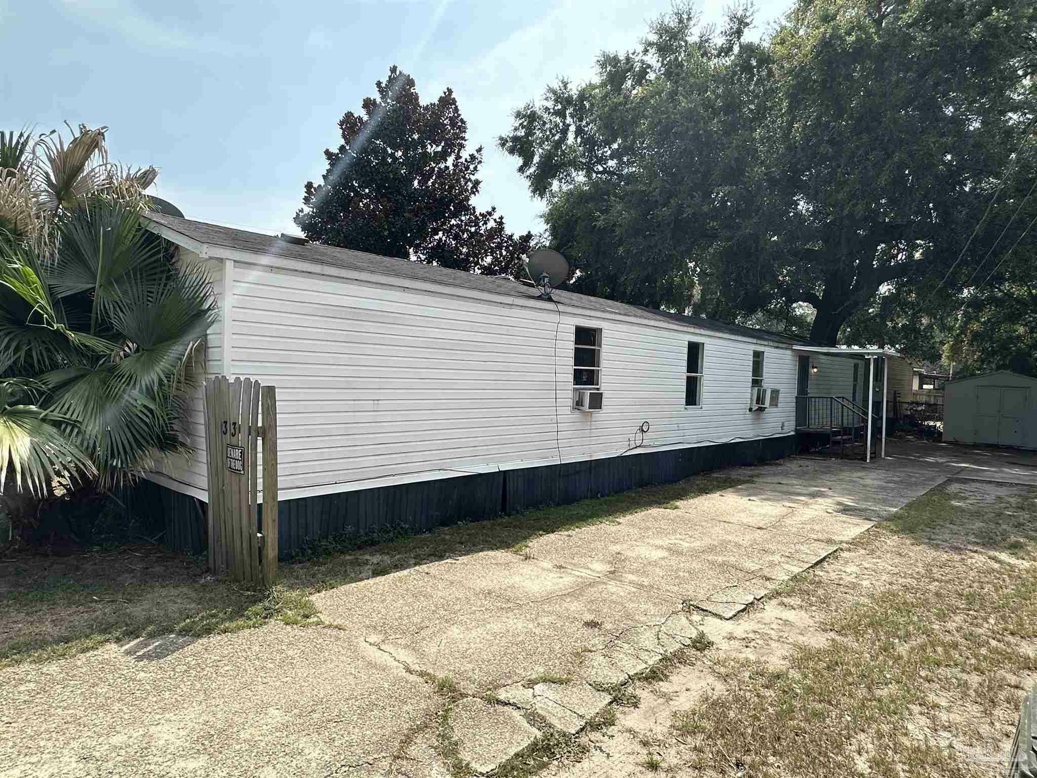 Property Photo:  33 Domitilla St  FL 32506 