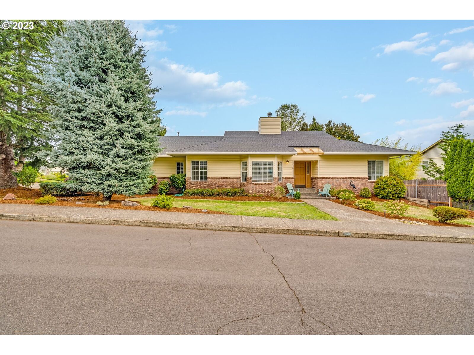 Property Photo: 620 NW 110th Way WA 98685