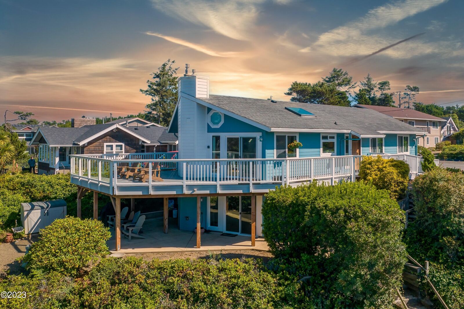 Property Photo: 6125 Short Ave OR 97388