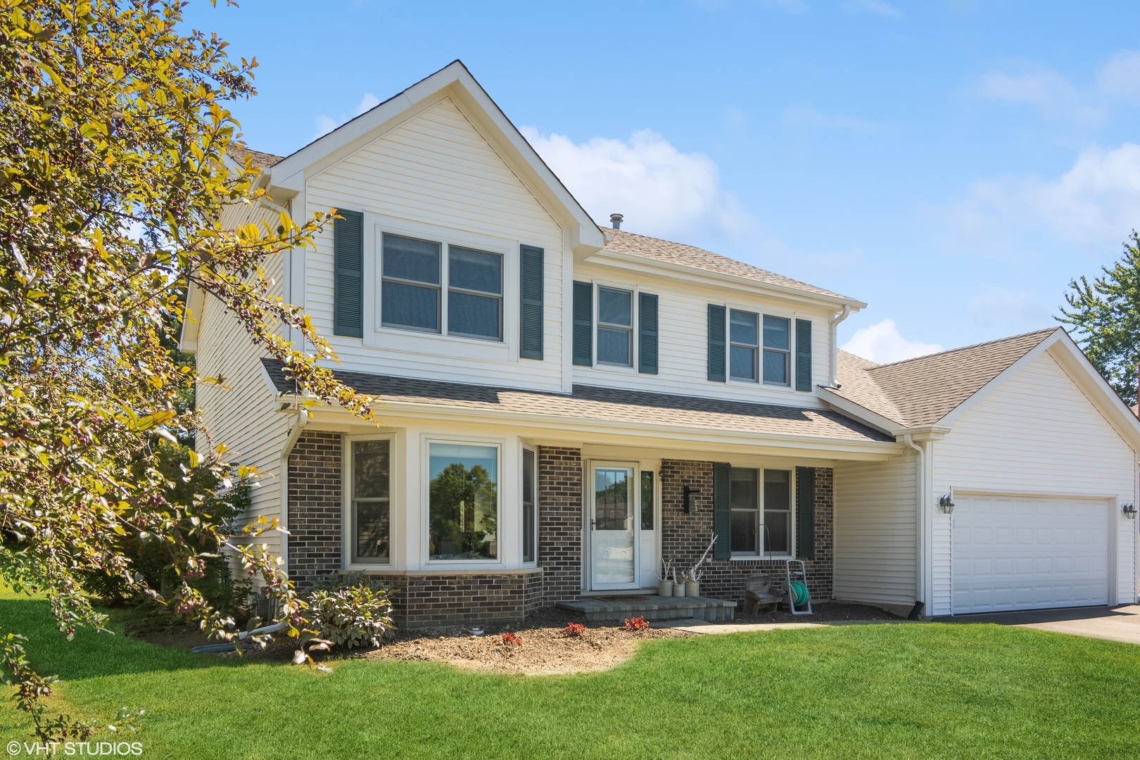 Property Photo:  203 Fescue Court  IL 60047 