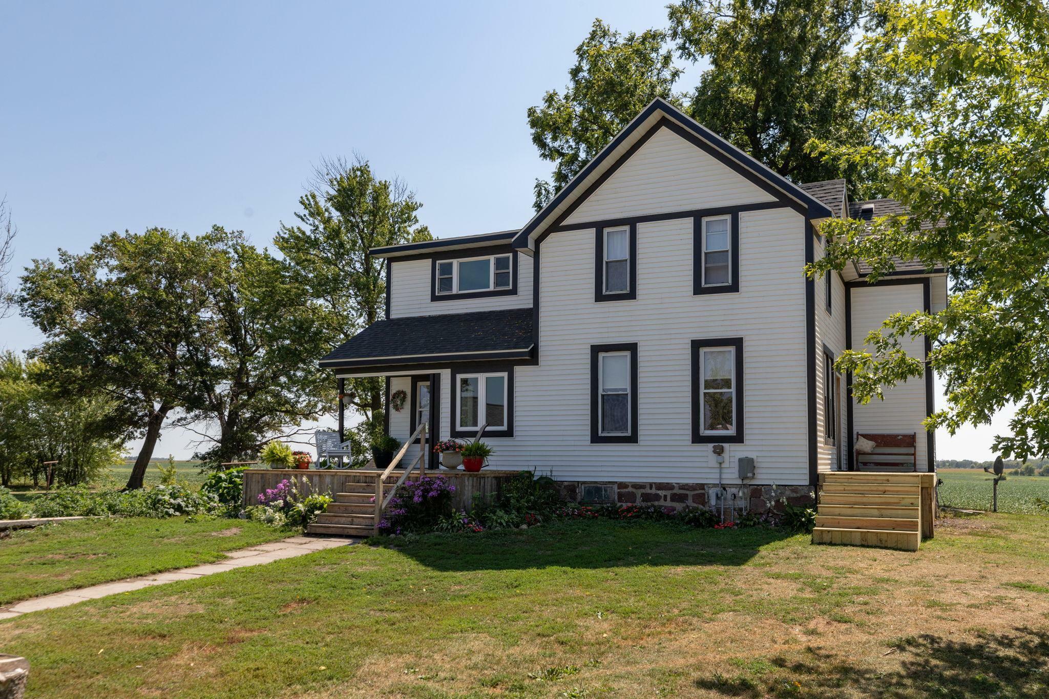 Property Photo: 30920 540th Avenue MN 55917