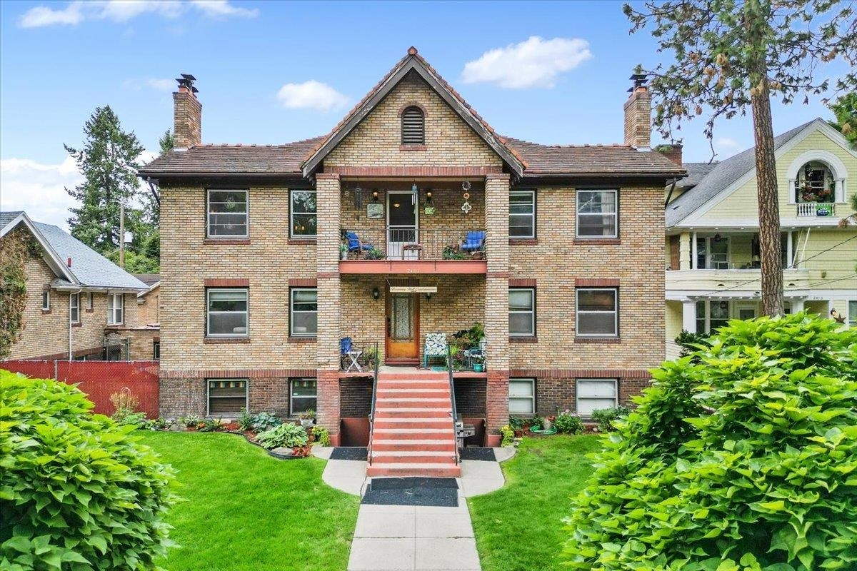 Property Photo: 2407 W Pacific Ave F WA 99201-9920