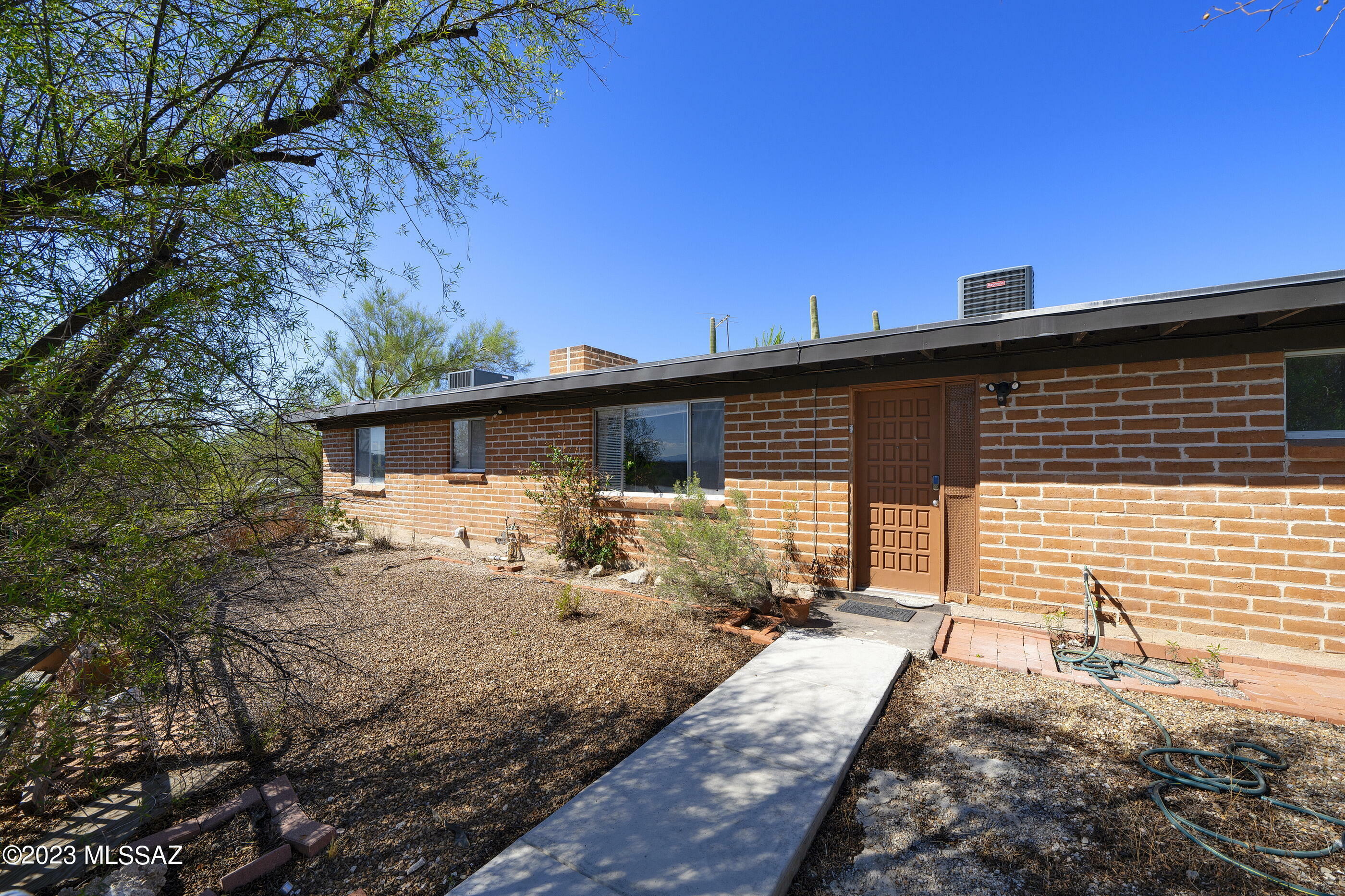 Property Photo:  6341 N Panorama Drive  AZ 85743 