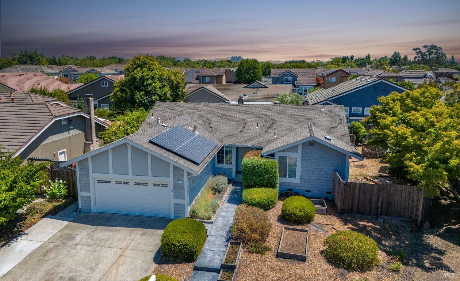 Property Photo:  1068 Wren Drive  CA 94954 