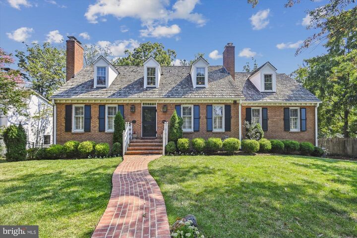 1117 N Gaillard Street  Alexandria VA 22304 photo