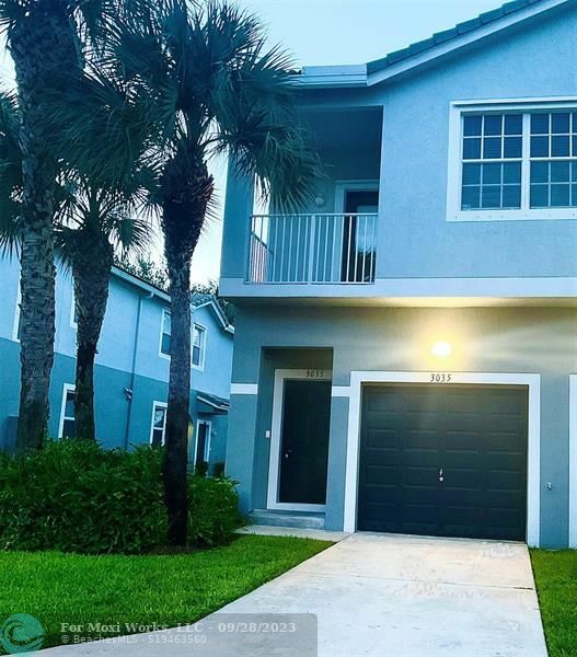 Property Photo: 3035 Grandiflora Dr 3202 FL 33467