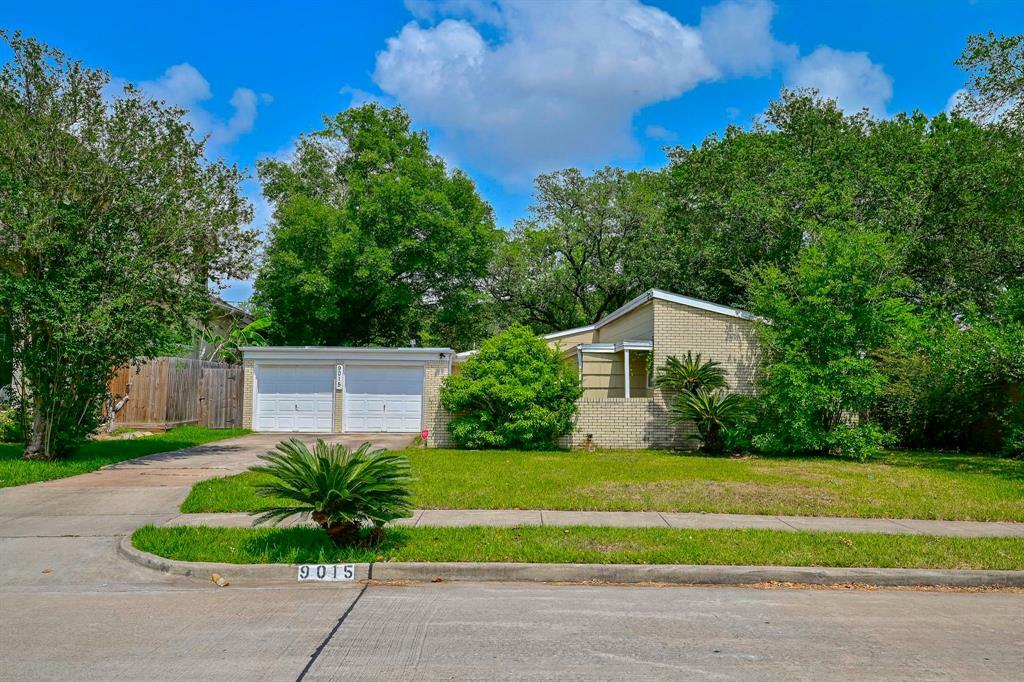 Property Photo:  9015 Silver Spring Lane  TX 77025 