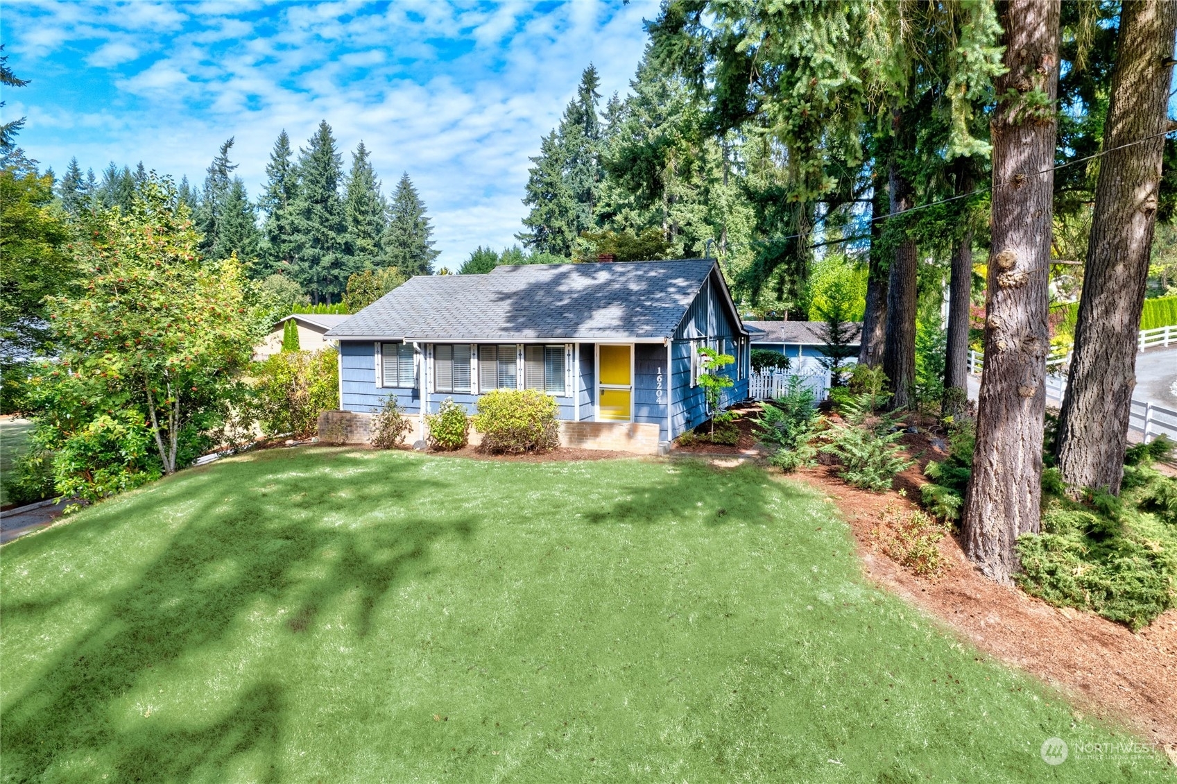 Property Photo:  16204 NE 160th Street  WA 98072 