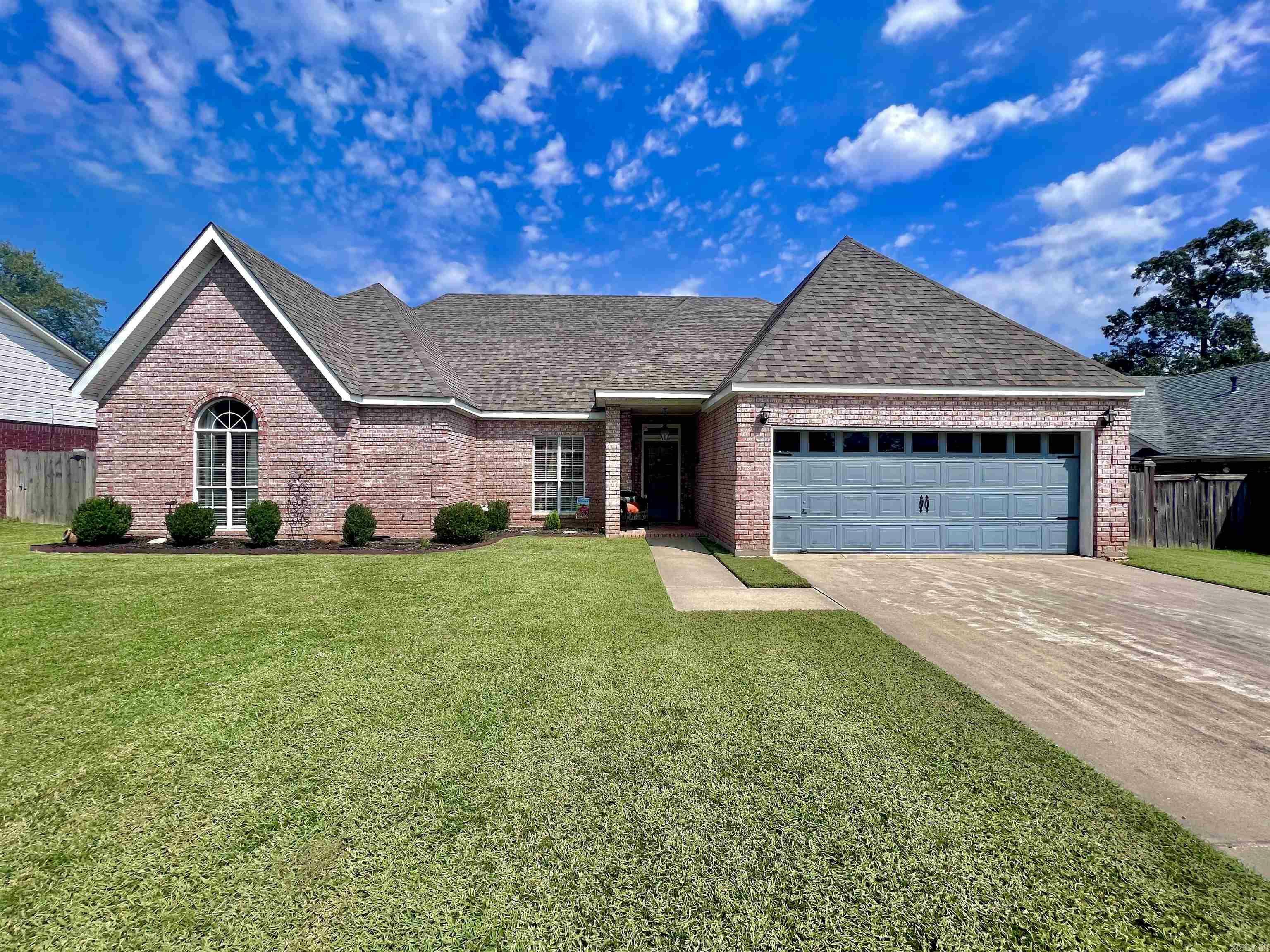 Property Photo:  308 Regal Oaks  AR 71602 