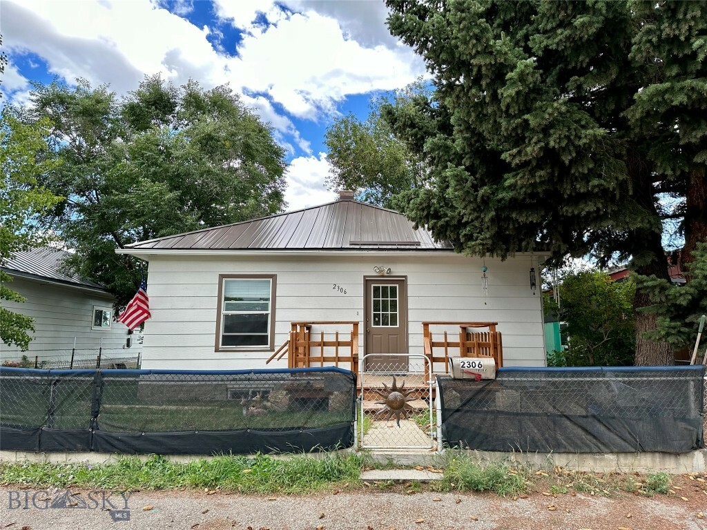 2306 Locust Street  Butte MT 59701 photo