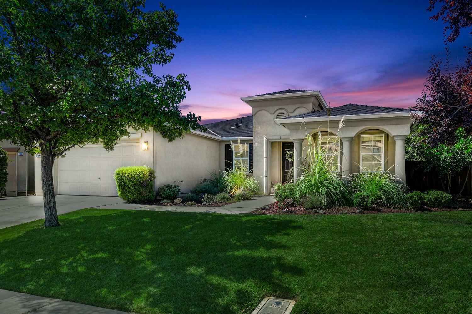 Property Photo: 9798 Richmond Way CA 95953