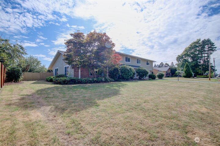 1710 E Kincaid Street  Mount Vernon WA 98274 photo