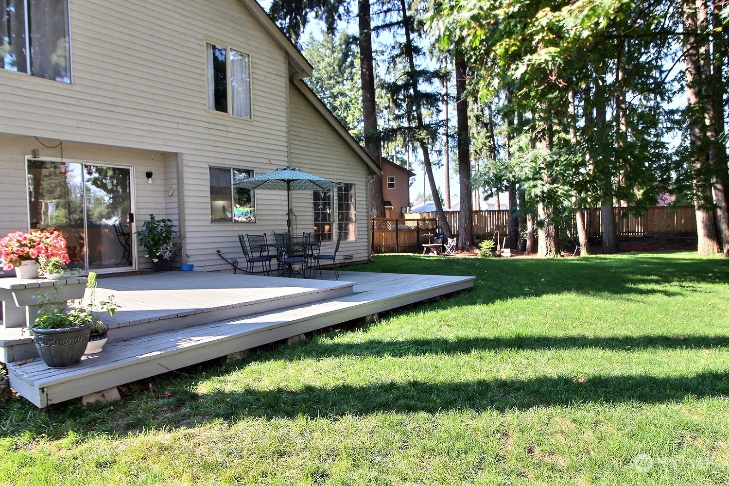 Property Photo:  21525 SE 292nd Court  WA 98042 