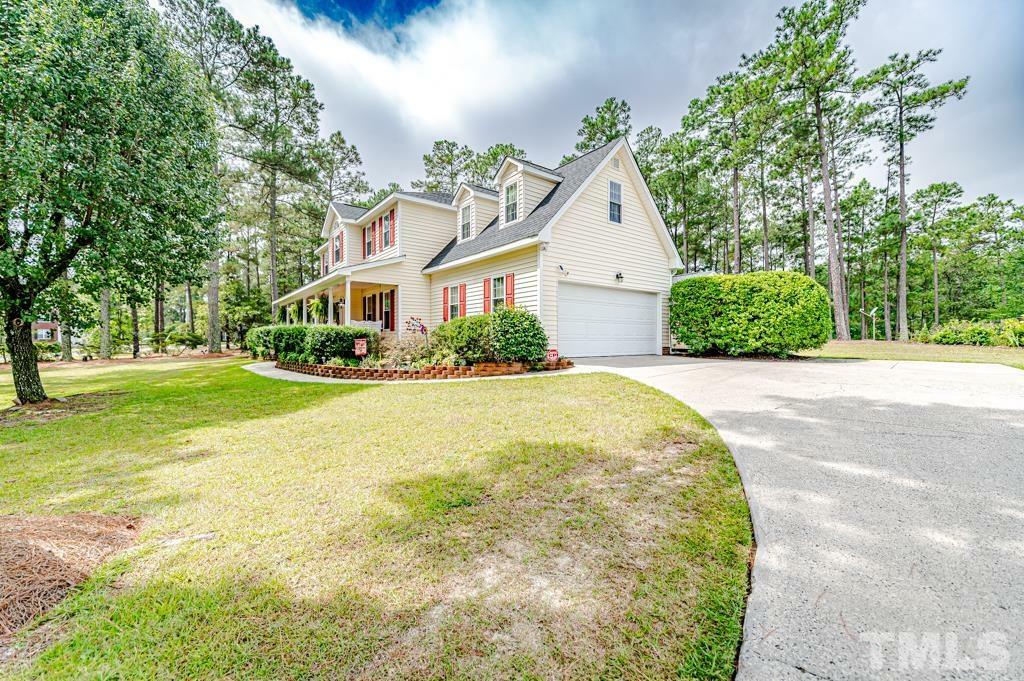 Property Photo:  211 Green Links Drive  NC 28326 