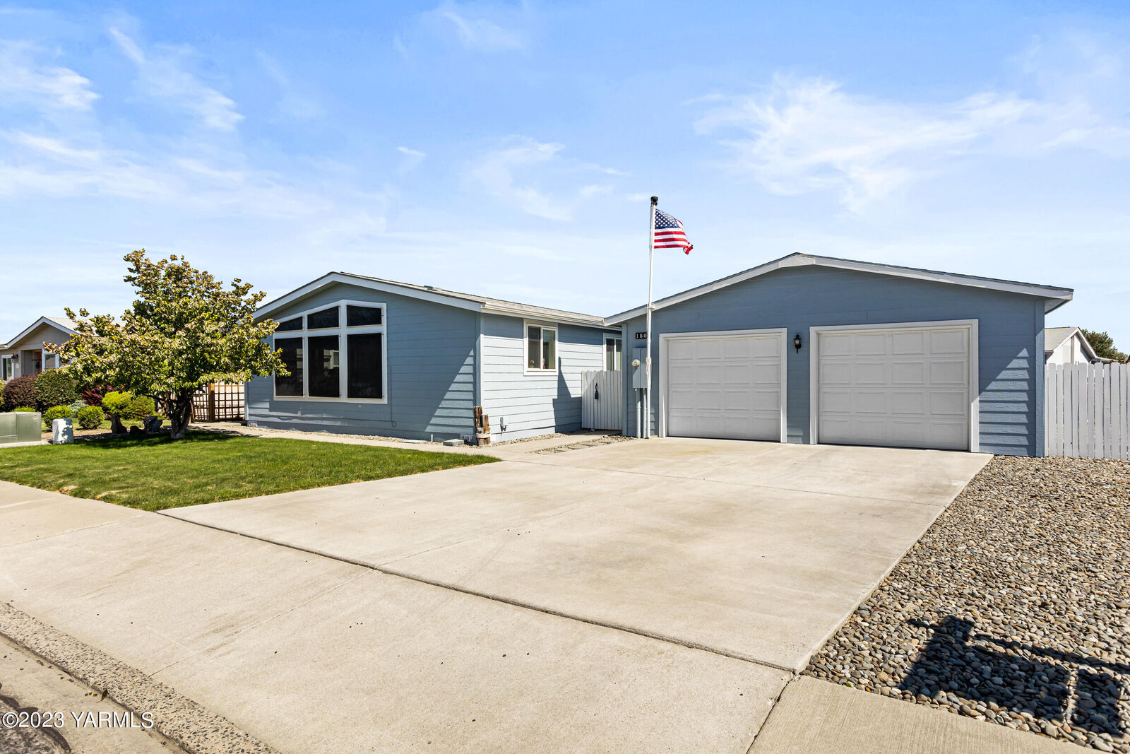 Property Photo: 1807 S 71st Ave WA 98908