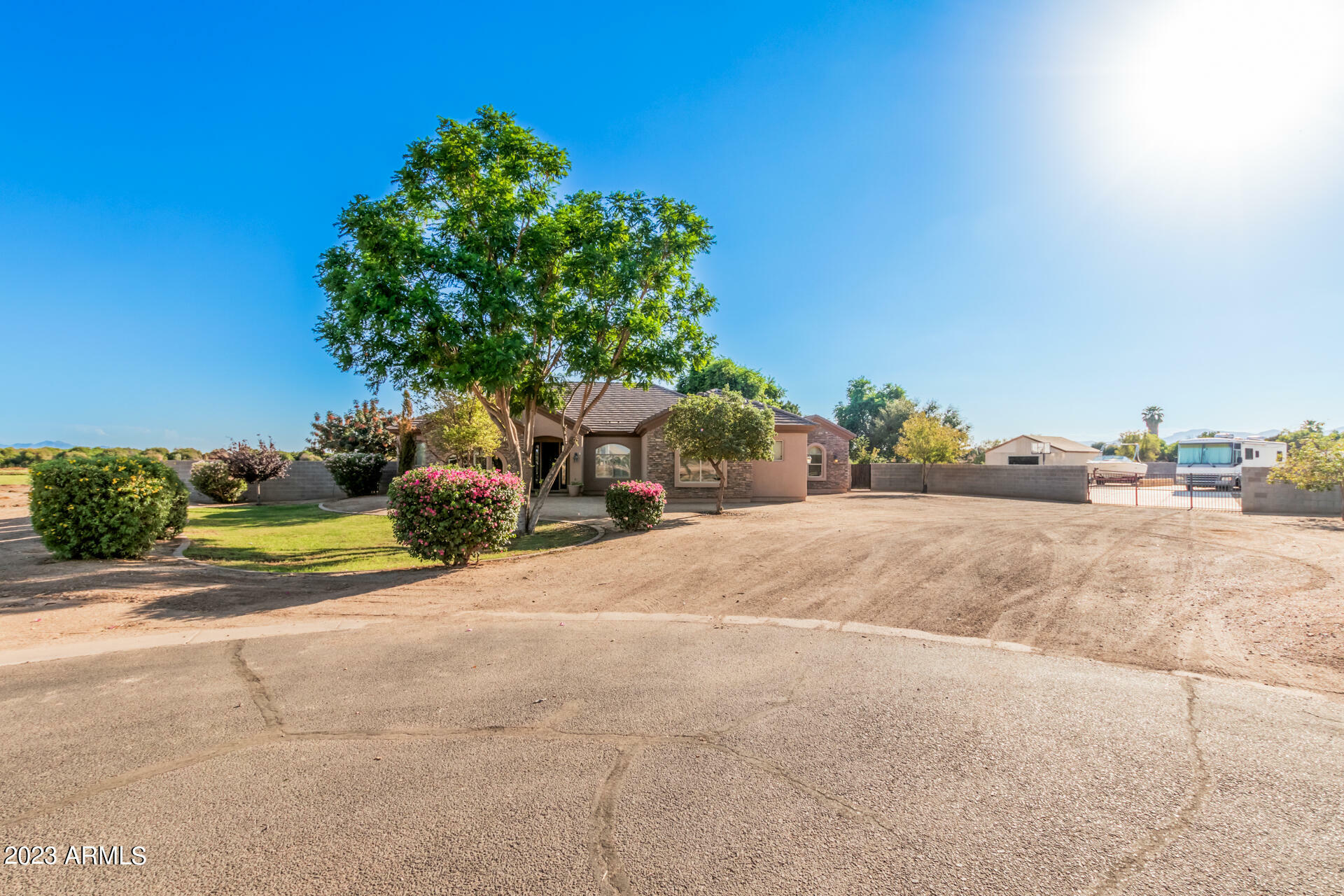 Property Photo: 14435 W Cochise Drive AZ 85355