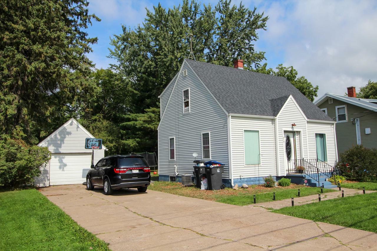 Property Photo:  213 East Allman Street  WI 54451 