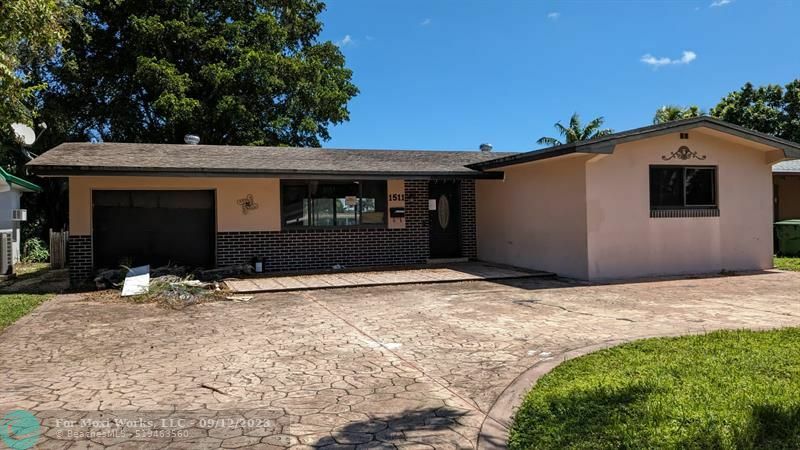 Property Photo: 1511 NW 87th Way FL 33024