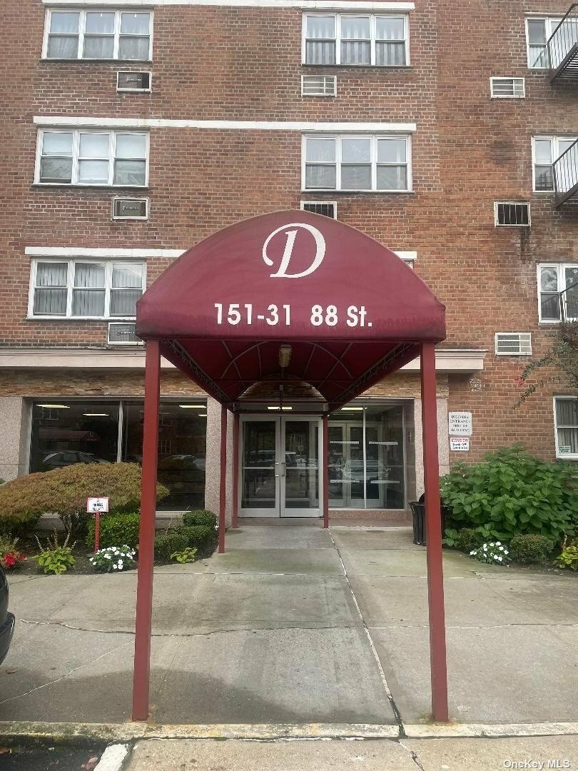 Property Photo:  151-31 88 Street 1H  NY 11414 