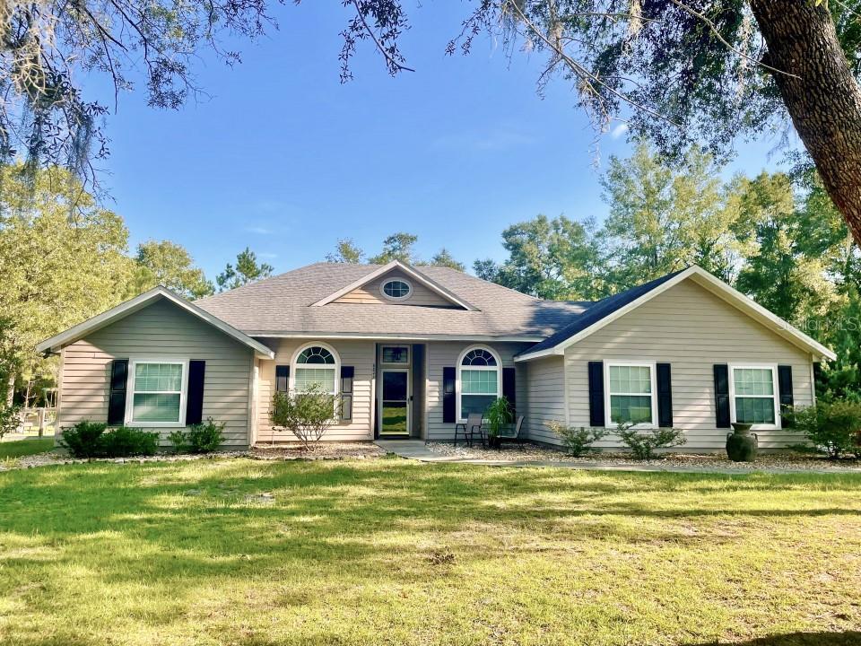 Property Photo:  8848 SW 95th Place  FL 32608 