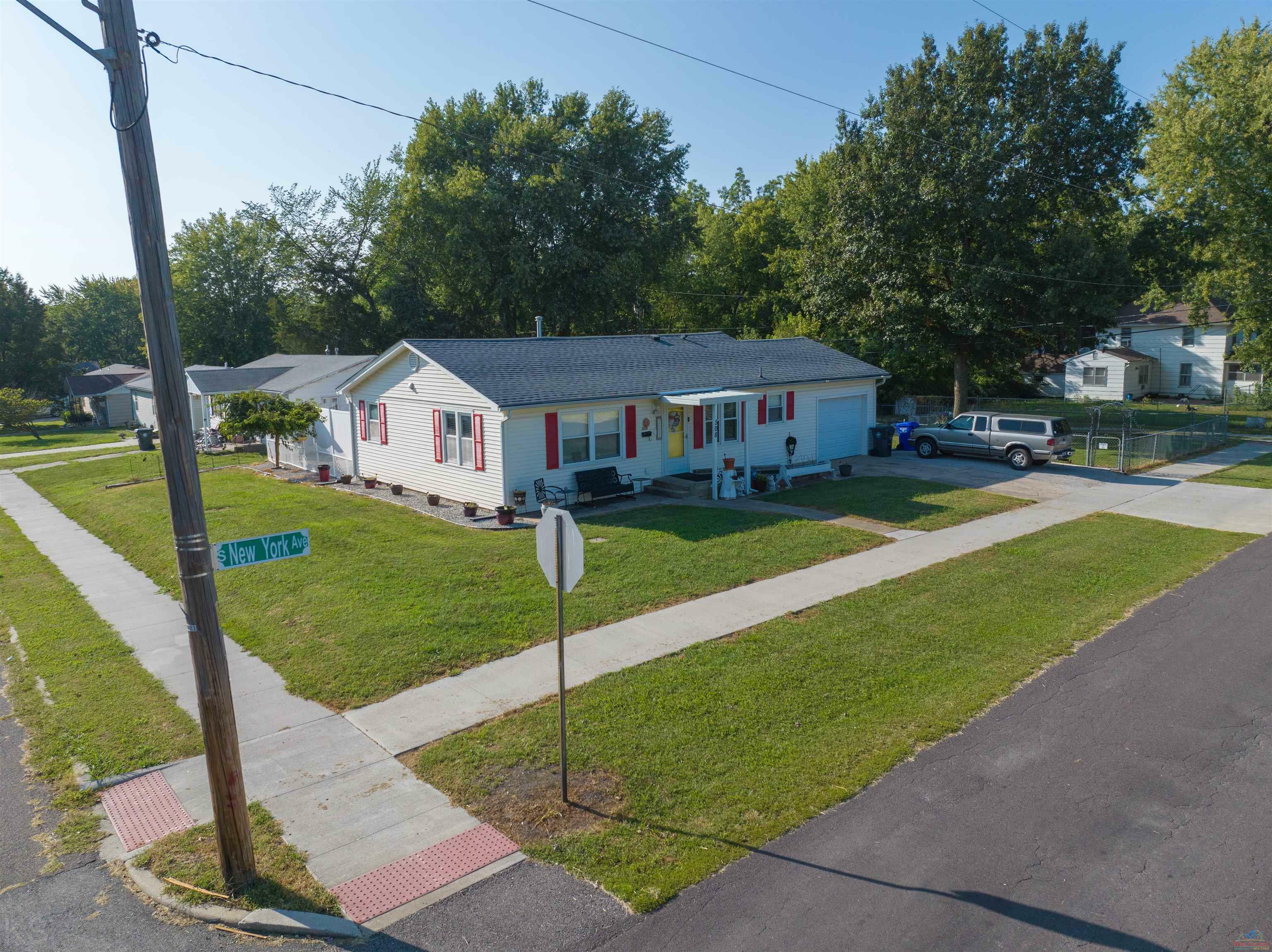 Property Photo:  508 S New York Ave  MO 65301 
